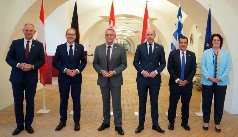 Pet europskih zemalja traži dogovor za slanje migranata izvan EU-a