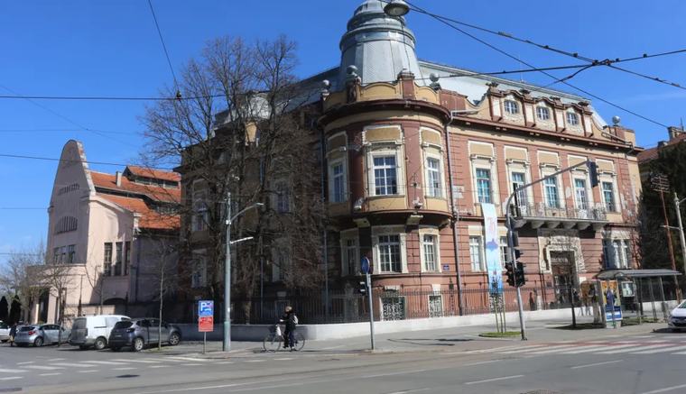 Gradska knjižnica Osijek ponovno otvara vrata: korisnici se vraćaju u središnju zgradu