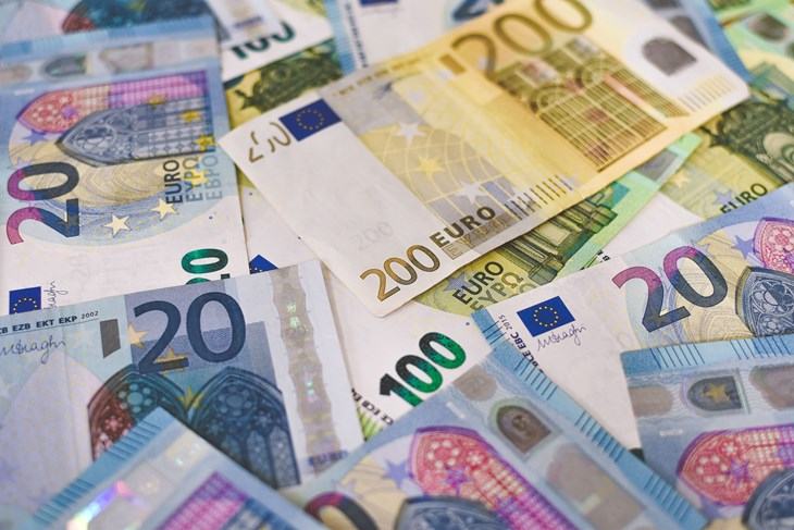 Hrvati izvan Hrvatske mogu dobiti do 30.000 eura za svoje projekte