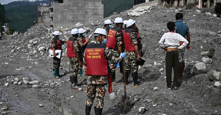 Spasilačka potraga u Nepalu usmjerena na radnike zarobljene u tri tunela