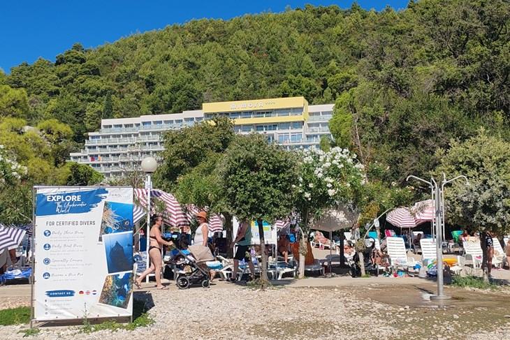 FOTO / Drugi Maslinica Farmers market u Rapcu obogatio je turističku ponudu posezone