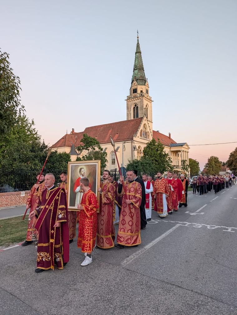 Vladika Stipić predvodio liturgiju u grkokatoličkoj katedrali na uočnicu sv. Marka Križevčanina